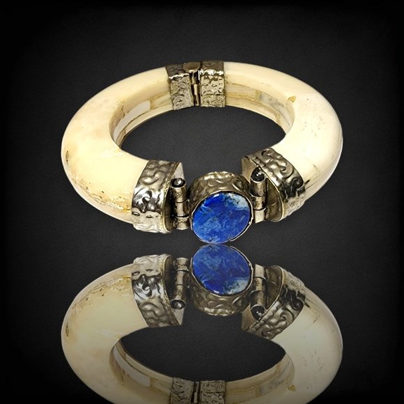 Vintage Ivory inlay Bone and Brass Hinged Bracelet, Lapis Lazuli Stone - Picture 1 of 12